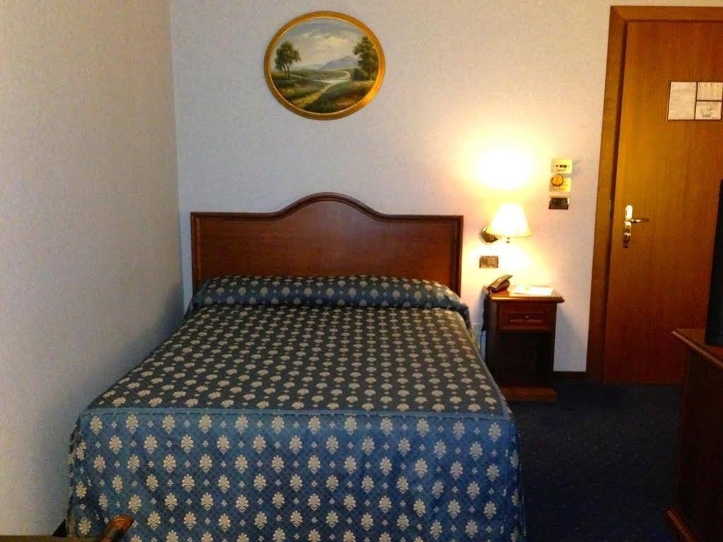 Фото Hotel Queen Victoria