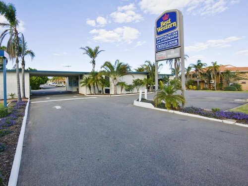 Гостиница SureStay Collection by Best Western Hospitality Esperance в Эсперансе