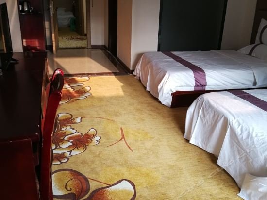 Фото Zhetai Hotel