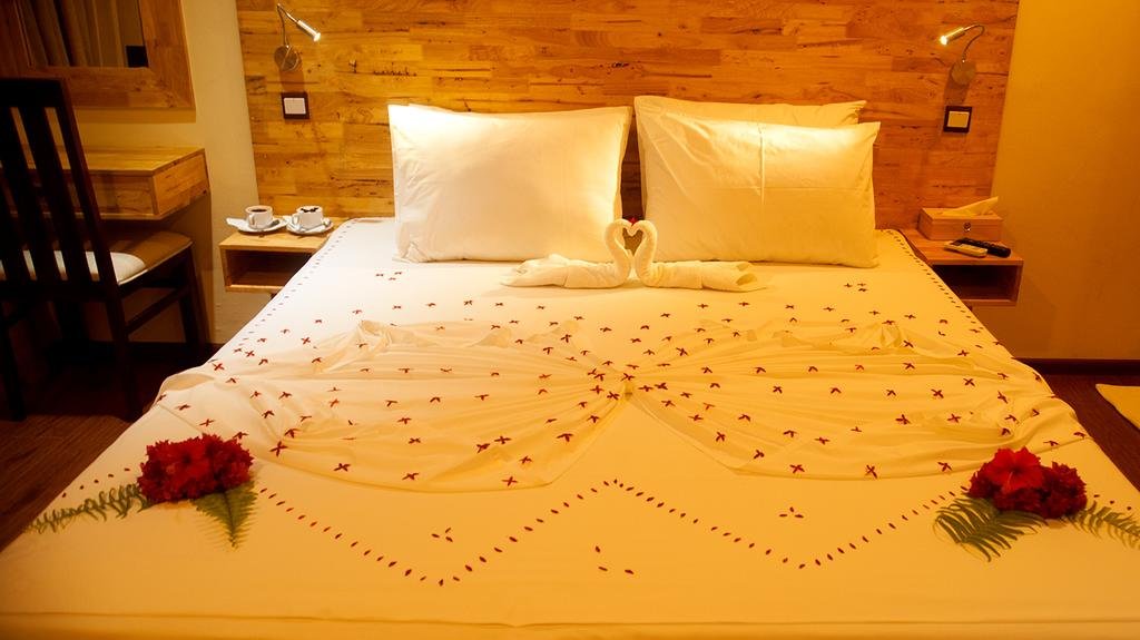 Фото Narnia Maldives Hotel at Maafushi