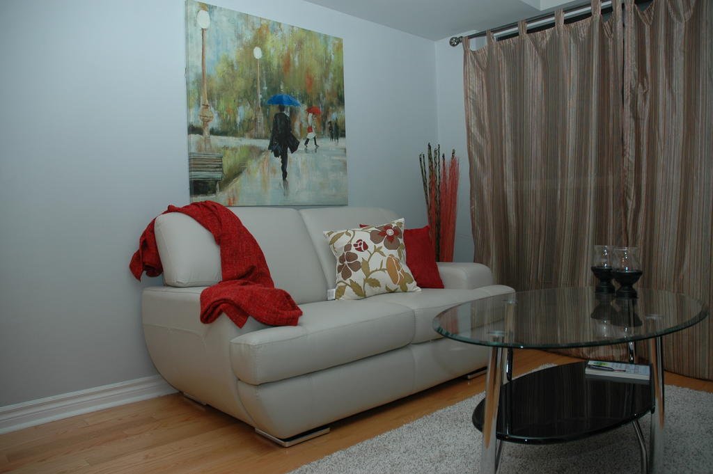 Фото Livingsuites Toronto