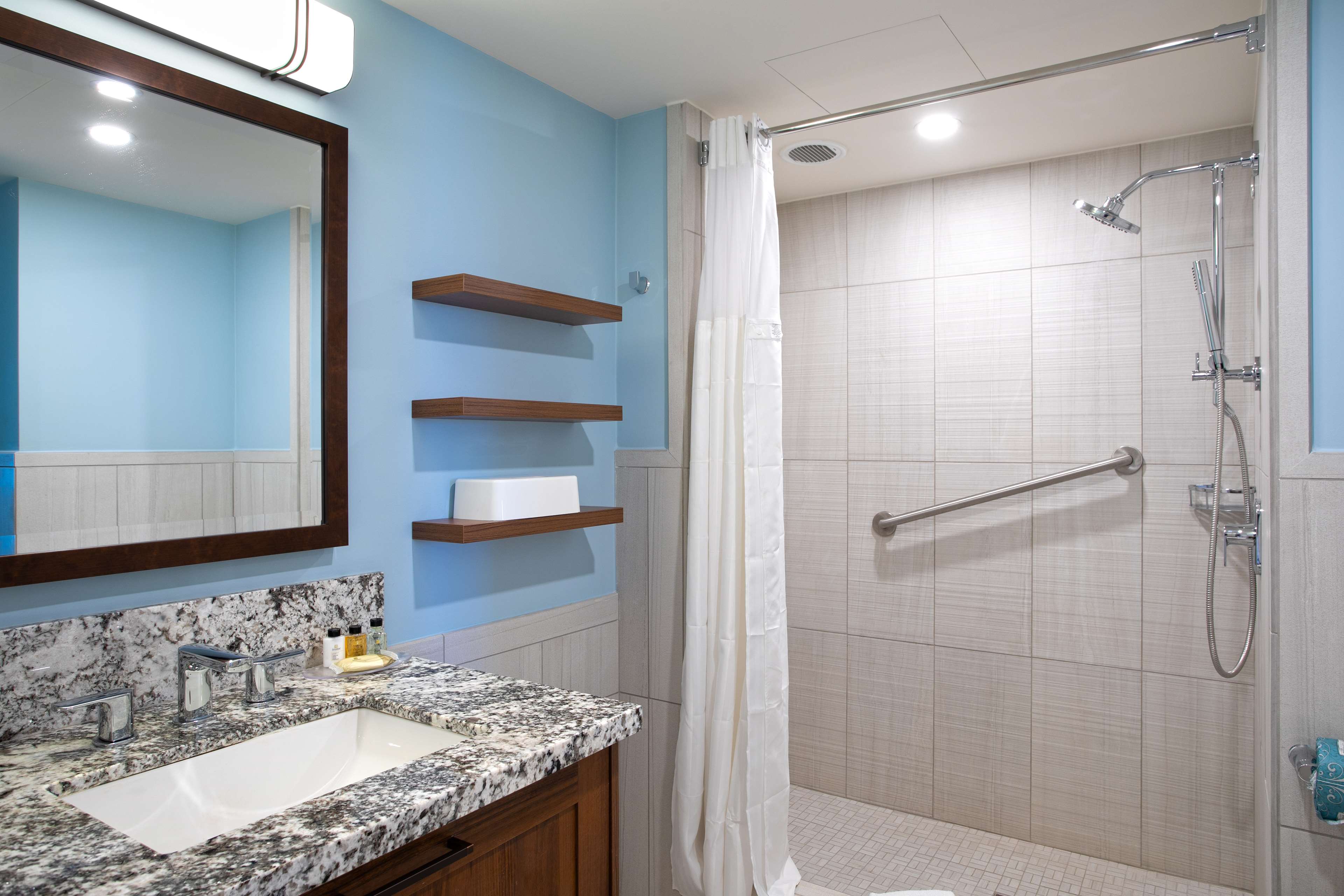 Фото Hilton Vacation Club Flamingo Beach St. Maarten