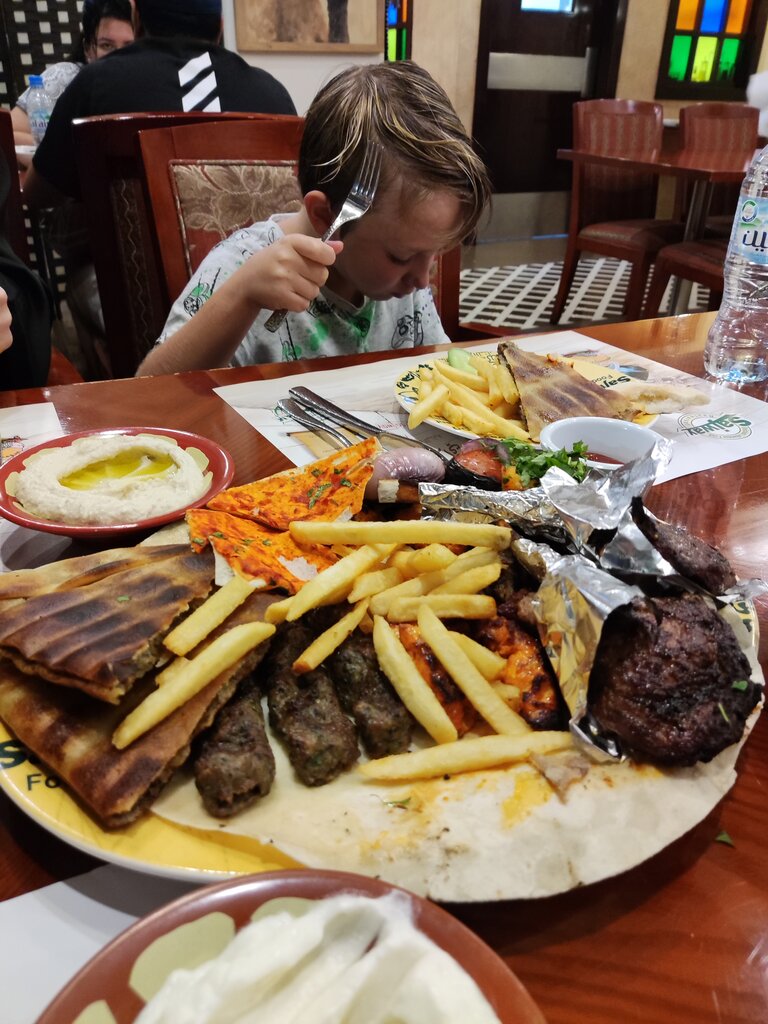 مطعم سجوي للمأكولات اللبنانية ، أبو ظبي، صورة