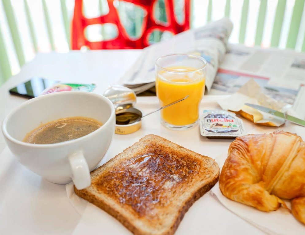 Фото Premiere Classe Lyon Centre - Gare Part Dieu