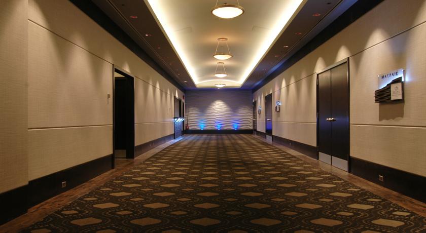 Фото Delta Edmonton Centre Suite Hotel