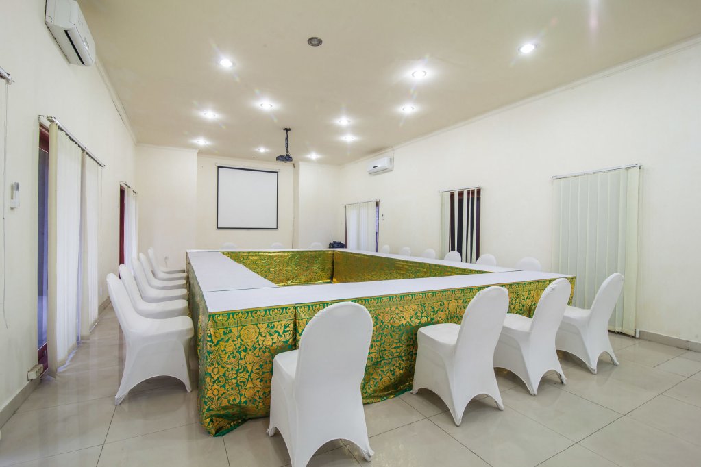 Фото Puri Yuma Hotel