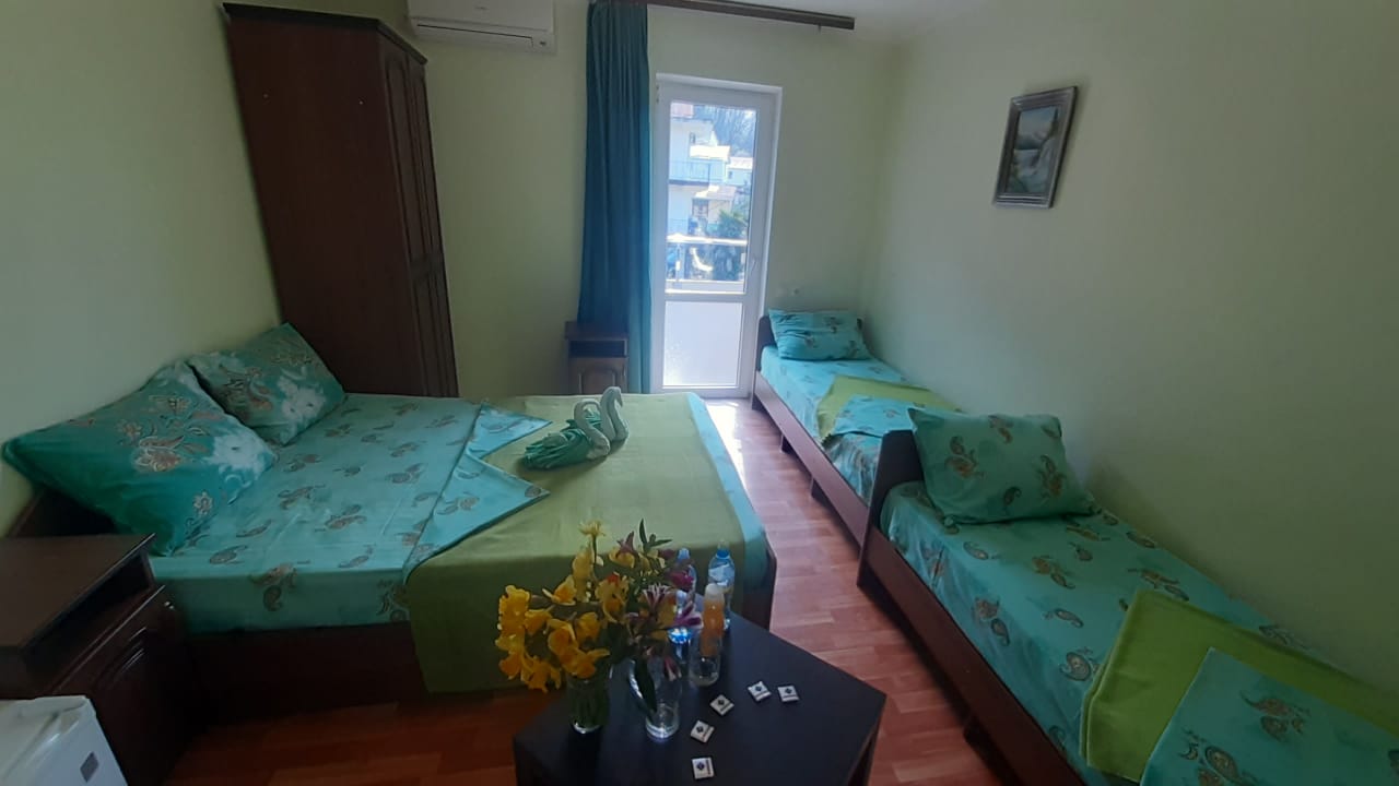 Фото Солнечный