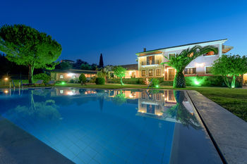 Фото Sarakino The House of Literature