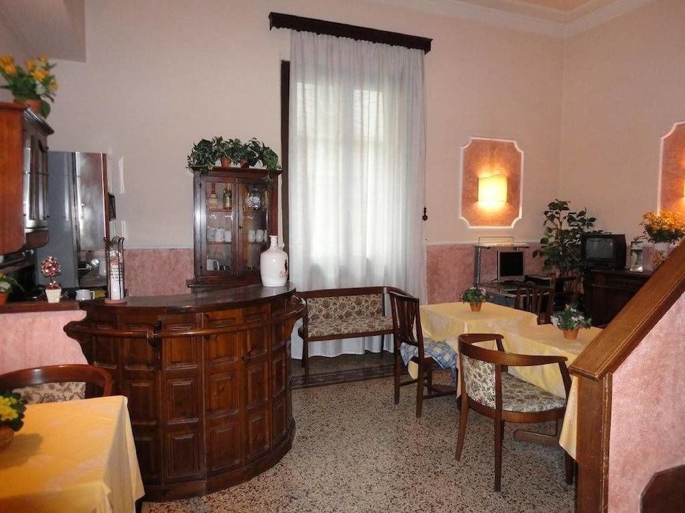 Фото Hotel Delle Camelie