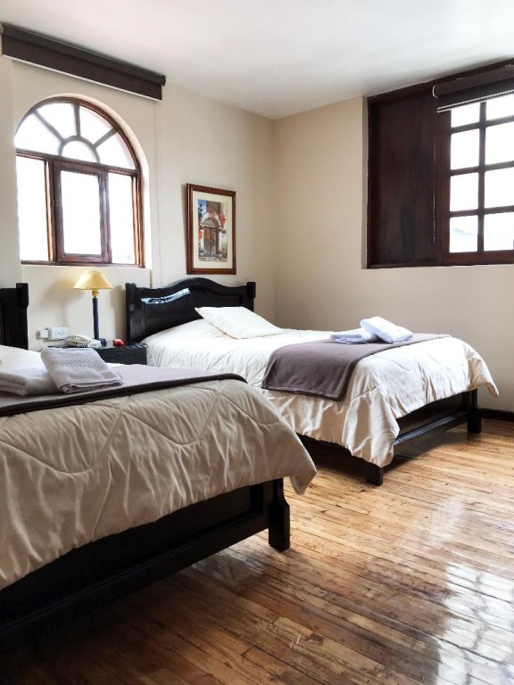 Фото отеля 2