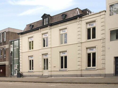 Гостиница 3be Backpackers Bed & x26; Breakfast Eindhoven в Эйндховене
