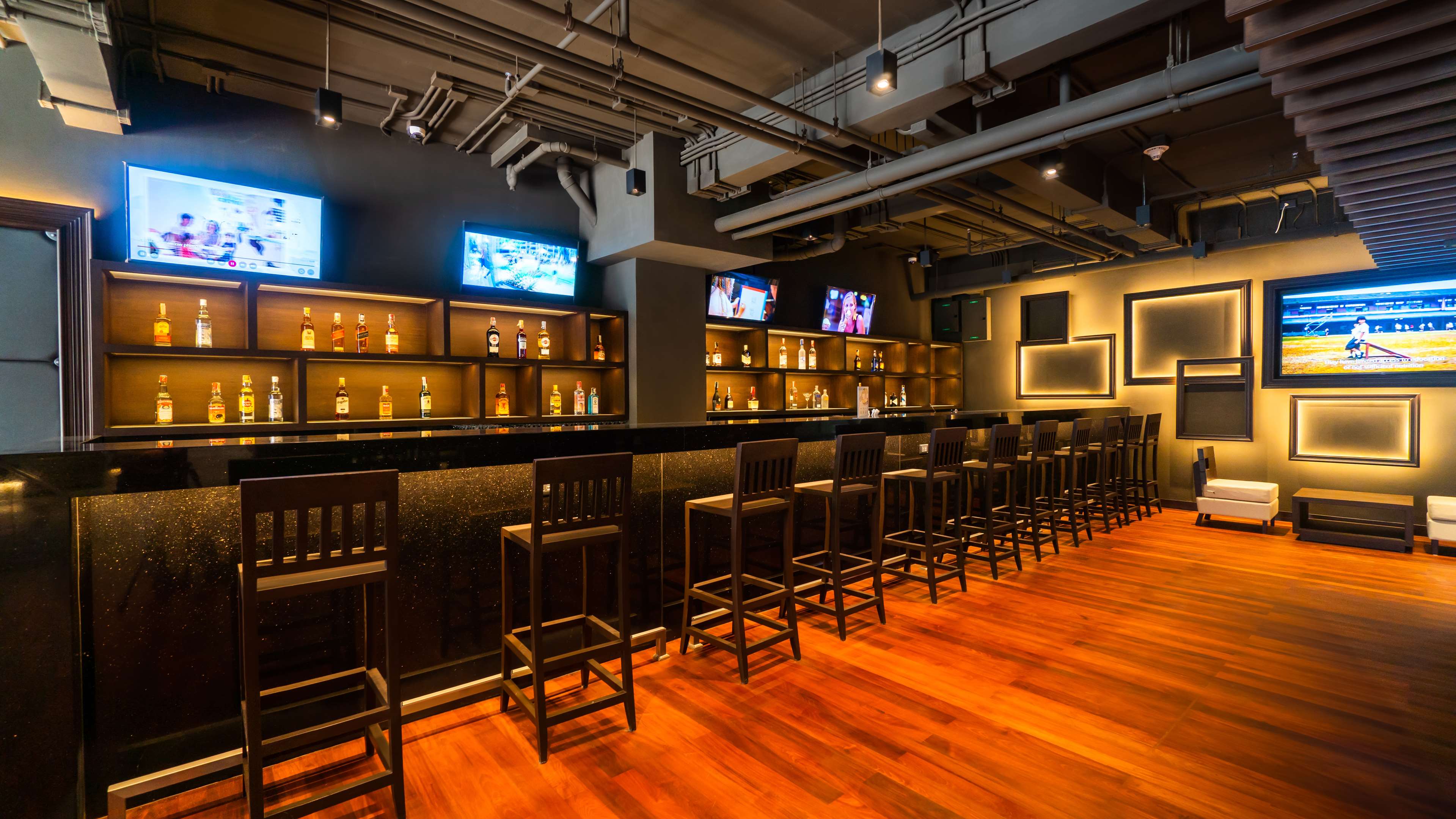 Фото Radisson Resort and Suites Phuket