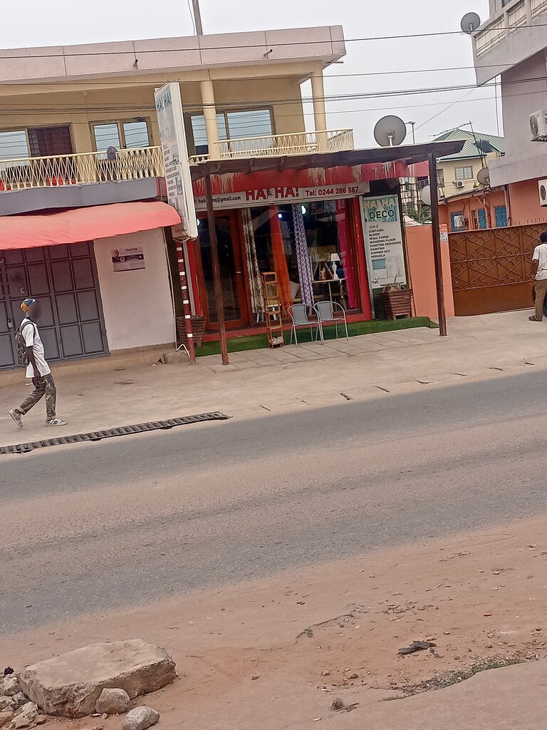 Interior design Ha! Ha! Deco, Accra, photo