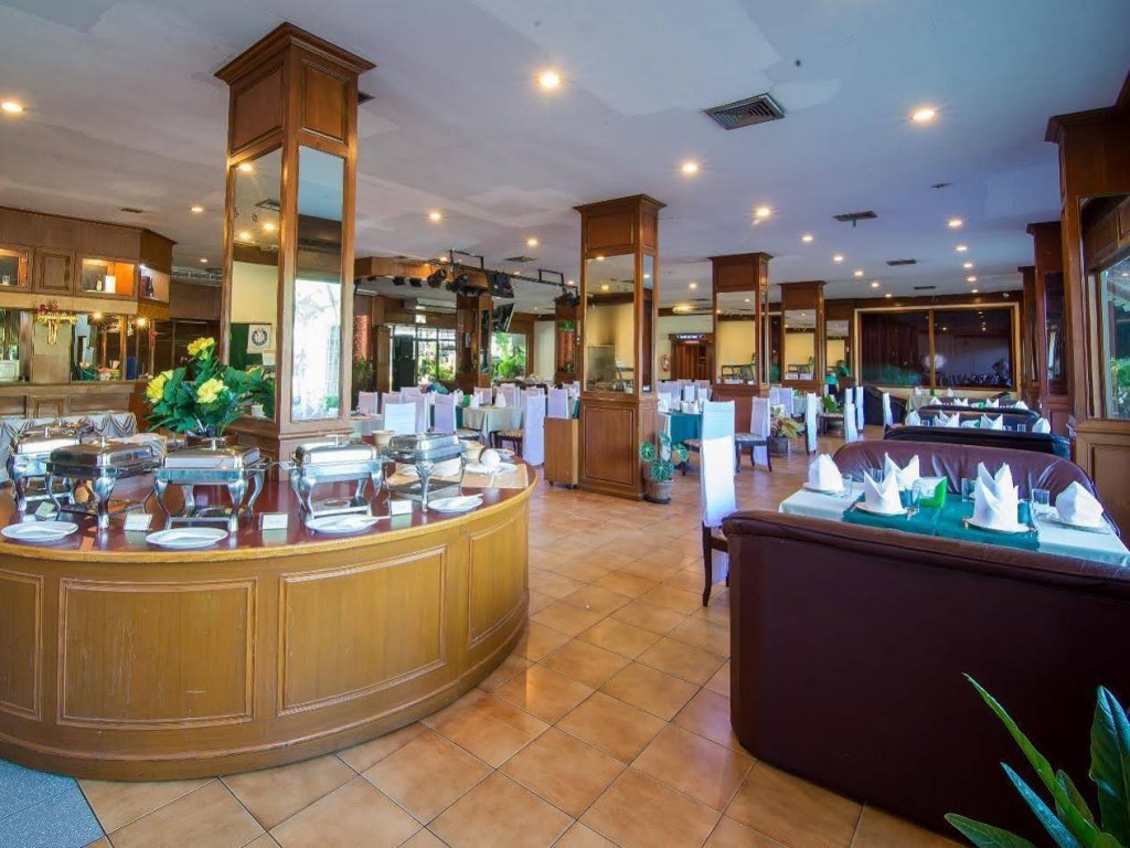 Фото Krabi Royal Hotel