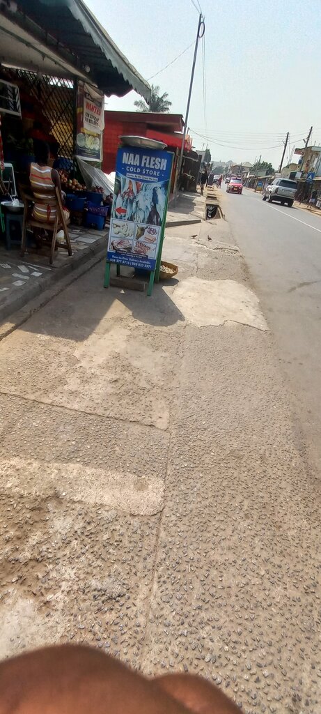 Food vending machine Naa Flesh Cold Store, Accra, photo