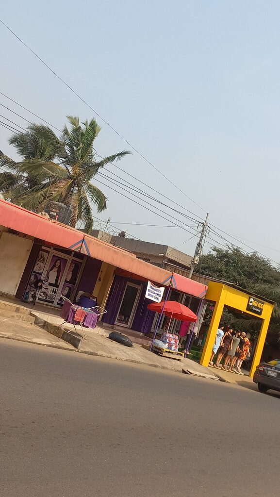 Beauty salon Lecy's Cosmetics and Beauty Parlour, Earth, photo