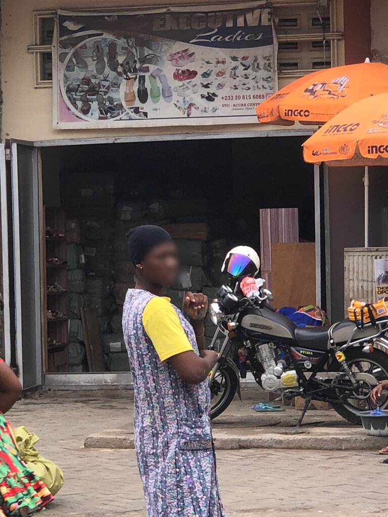 Shoe store Executive Ladies, Accra, photo