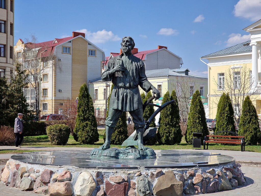 Жанровая скульптура Тамбовскому мужику, Тамбов, фото