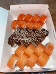 Salmon Boss (Kazanskiy prospekt, 126) ، مطعم سوشي