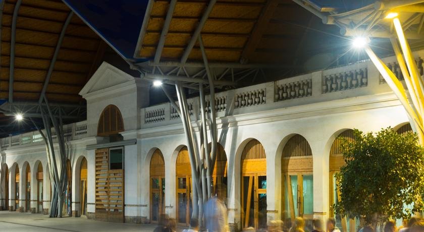 Фото H10 Montcada