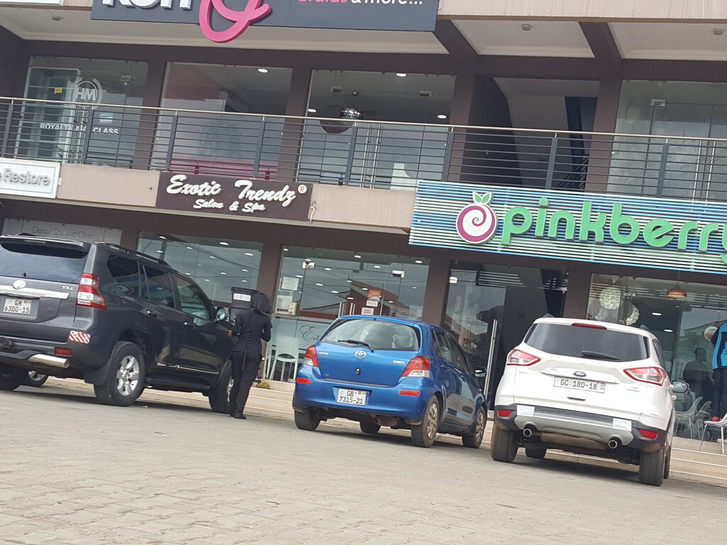 Beauty salon Exotic Trendy Salon and SPA, Accra, photo