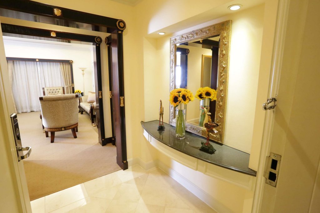 Фото Lotte Hotel Saigon