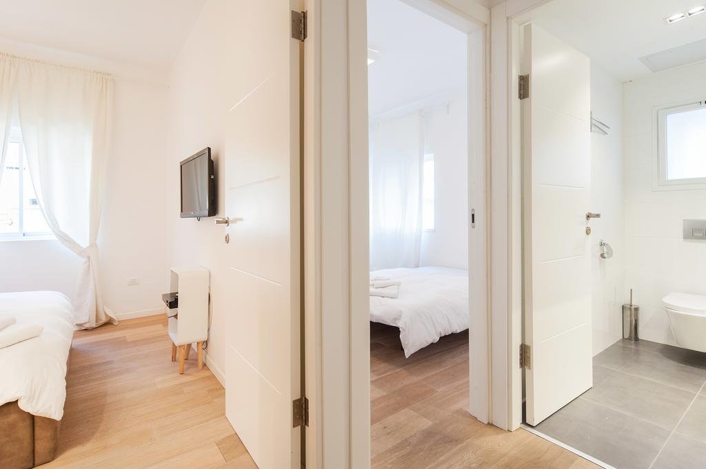 Фото Sea N'Rent - 14 Hirschenberg Tel Aviv