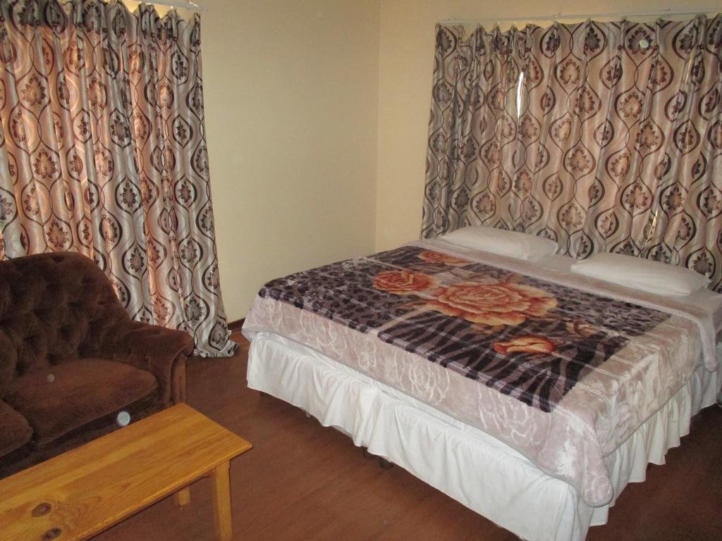 Фото Avion Lodge