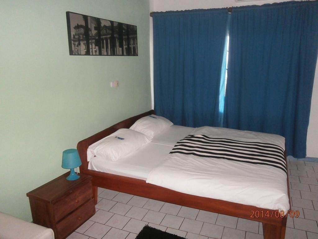 Фото The Lk Hotel at Bonadikombo