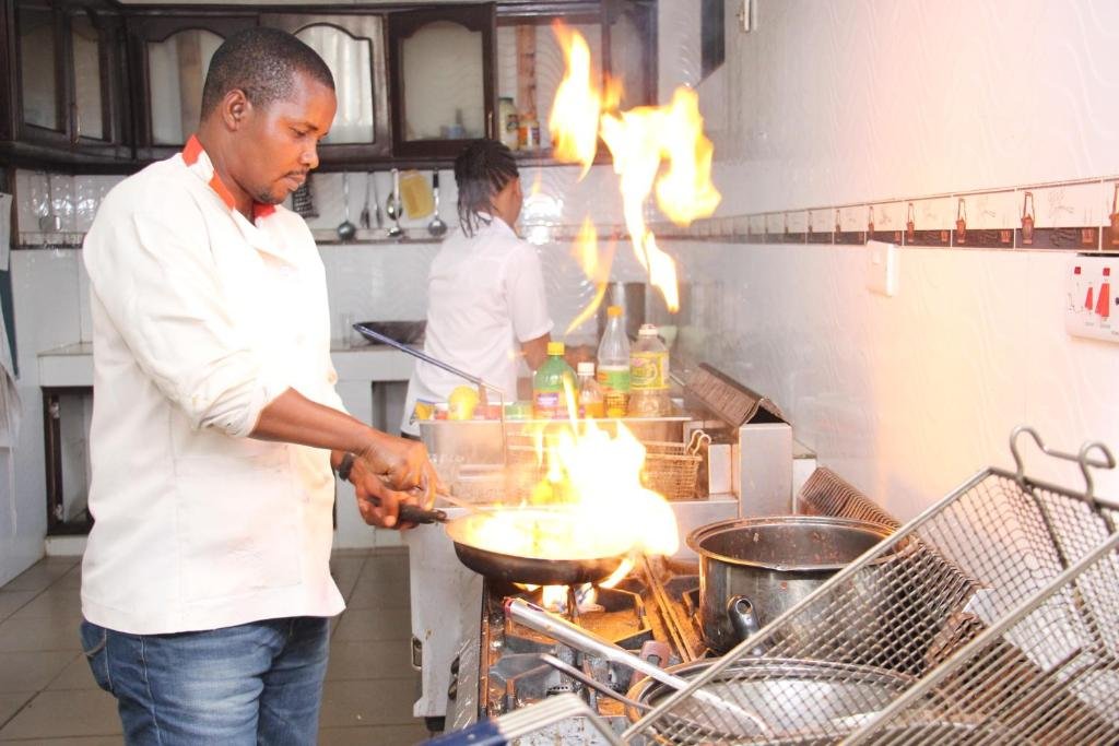 Фото Lenana Hotel