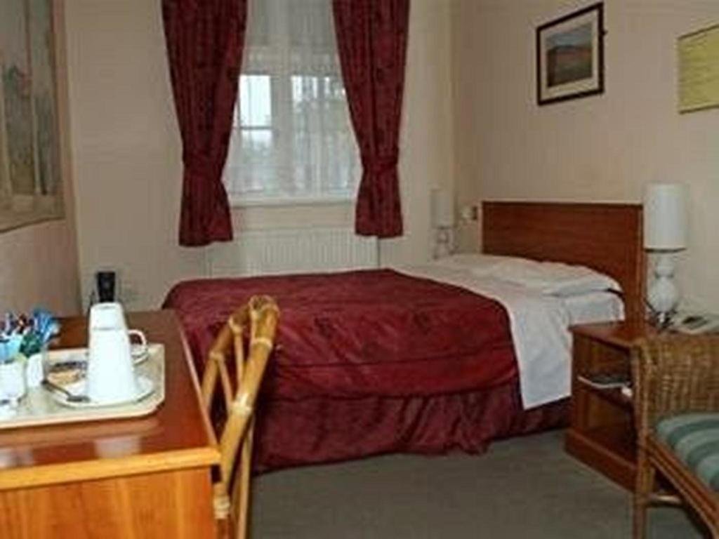 Фото The Wheatsheaf Inn