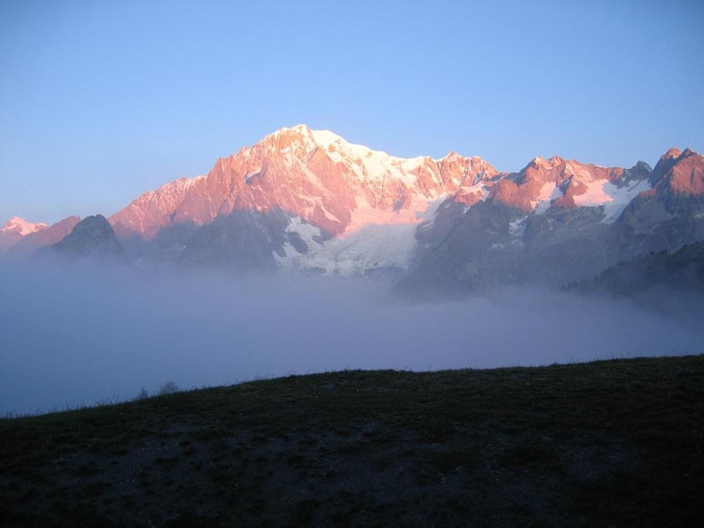 Фото Croux Hotel