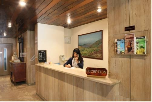 Фото Zoukotel Hotel