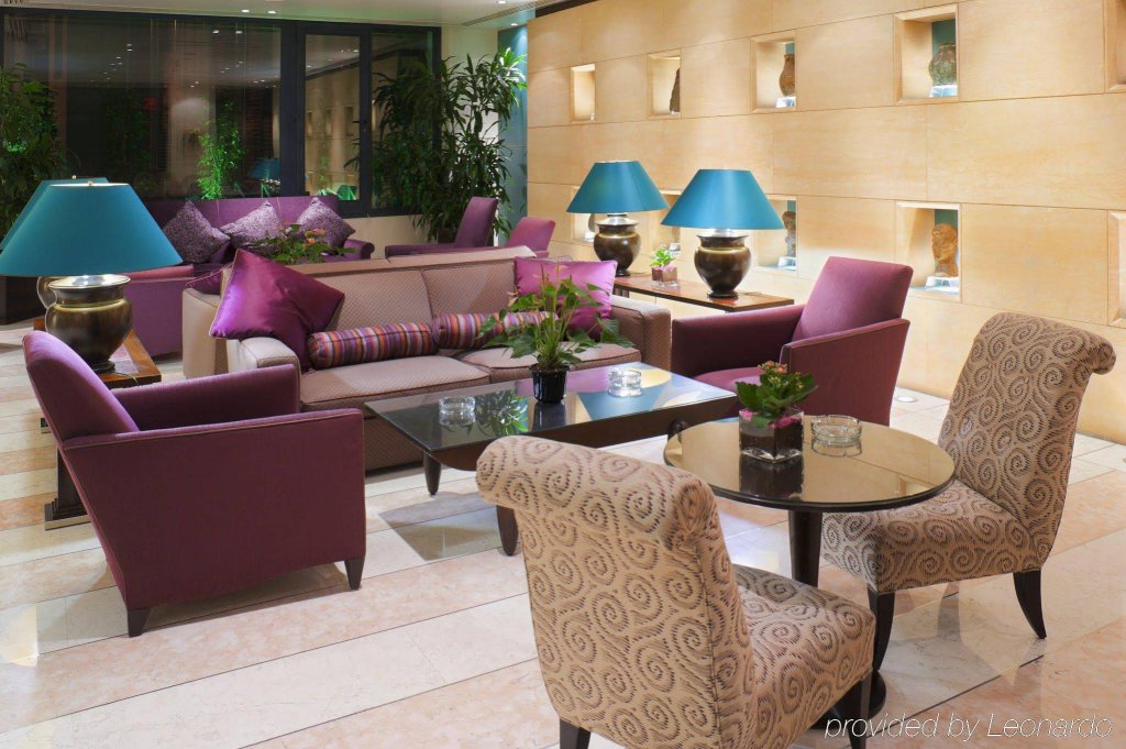 Фото Crowne Plaza Beirut