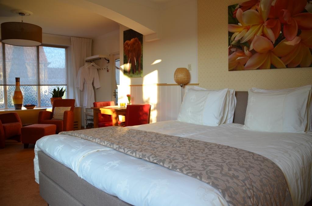 Фото отеля 2