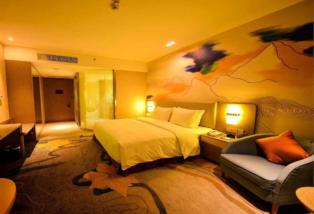 Фото Holiday Inn Express Lhasa Potala Palace, an Ihg Hotel