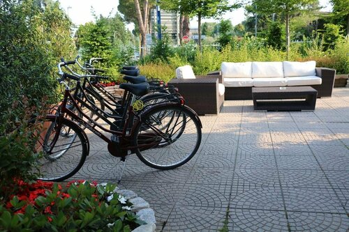 Внешний вид отеля Hotel Bardolino в Бардолино, фото 4