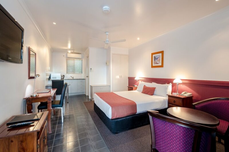 Гостиница Xenia Central Studio Accommodation в Гладстоне