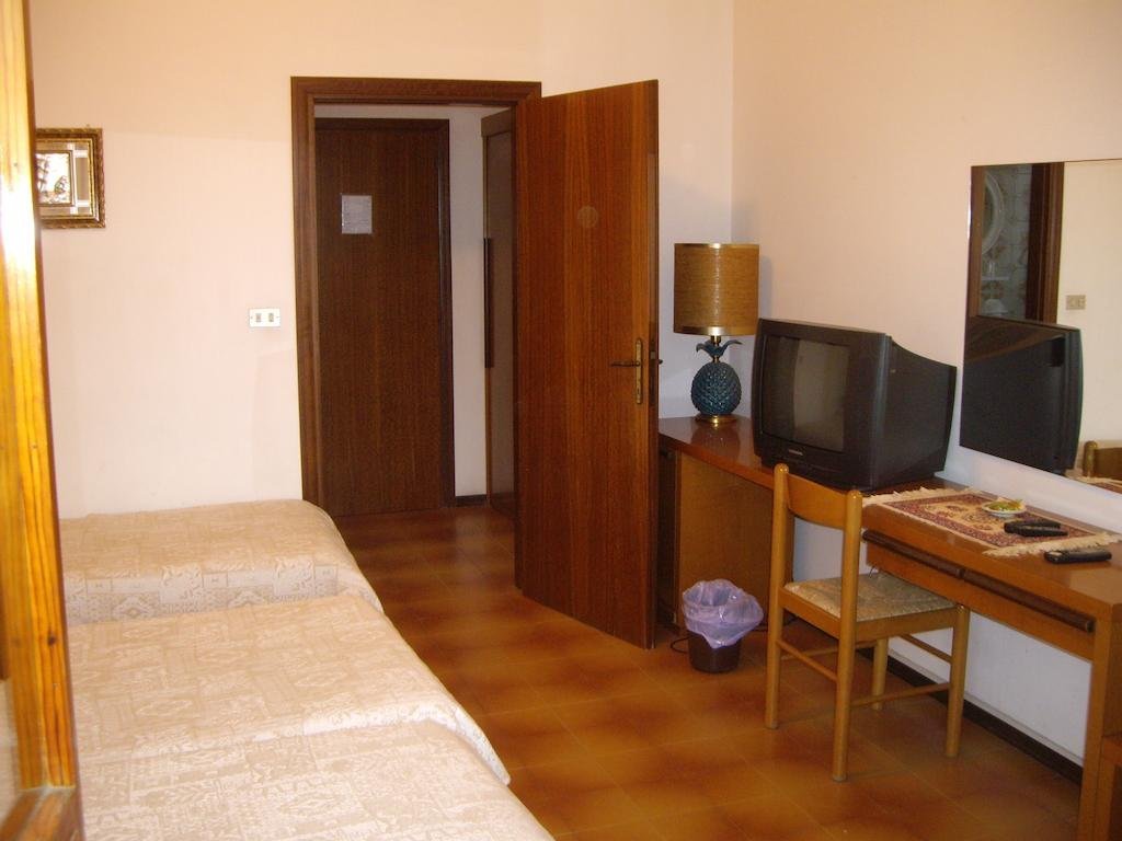 Фото Hotel Ca' Bianca