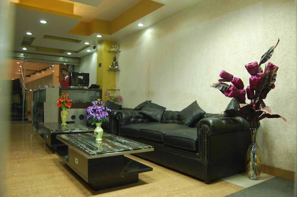 Фото отеля 2