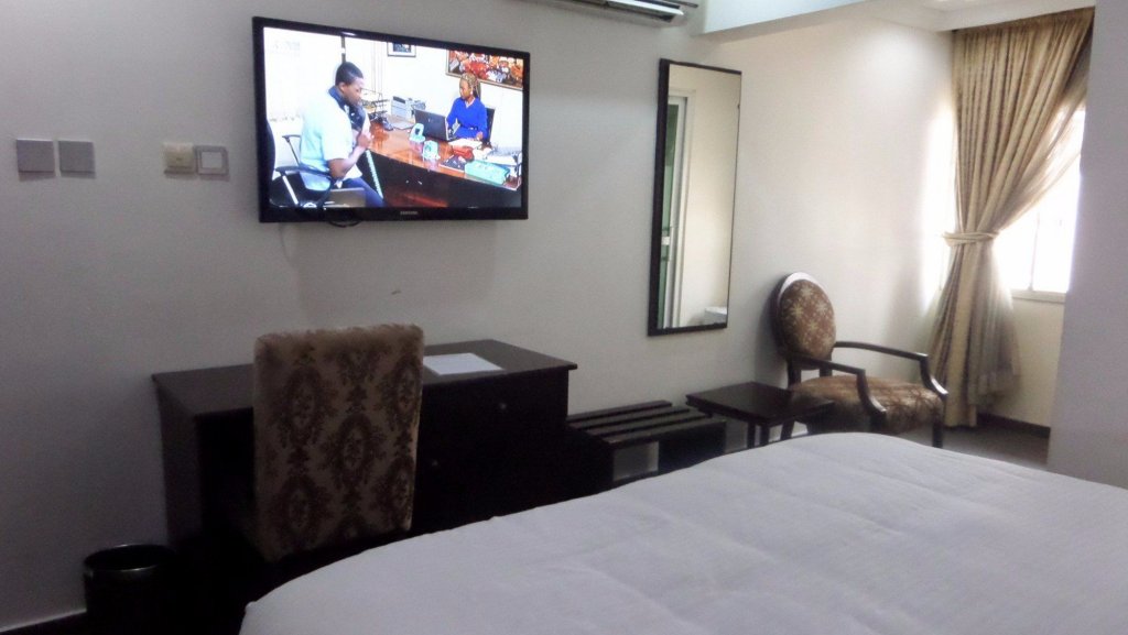 Фото Larry Mitchelle Suites