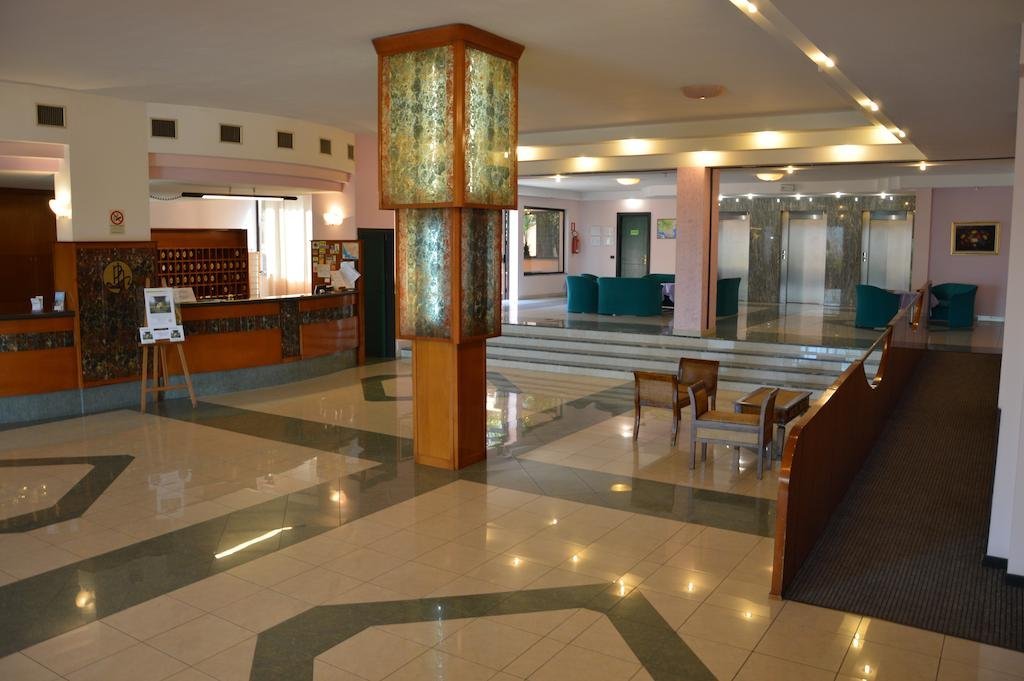 Фото Hotel Phalesia