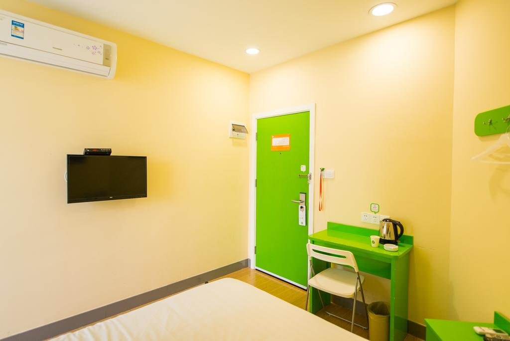 Фото Hi Inn Liangpin Shanghai Linping Road