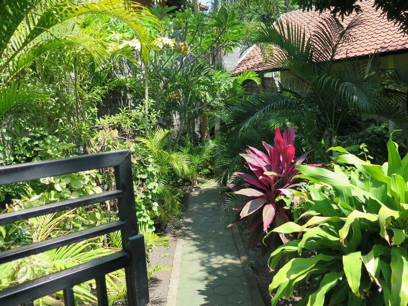 Гостиница Aqua Dive Paradise Tulamben Homestay