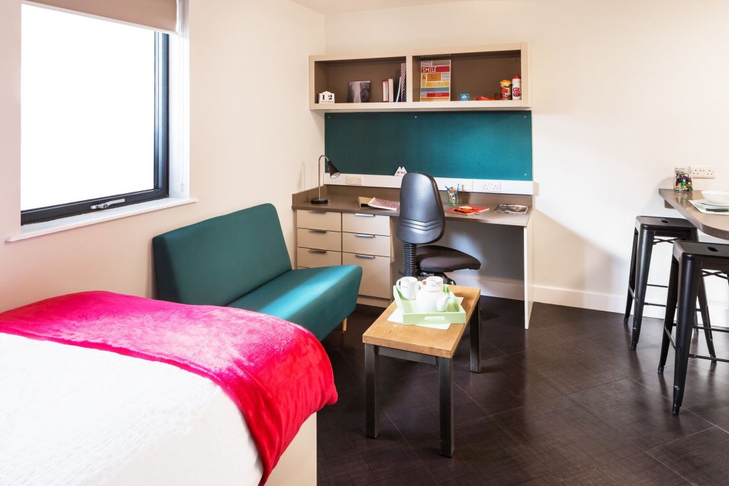 Фото Pure CityStay Twerton Mill