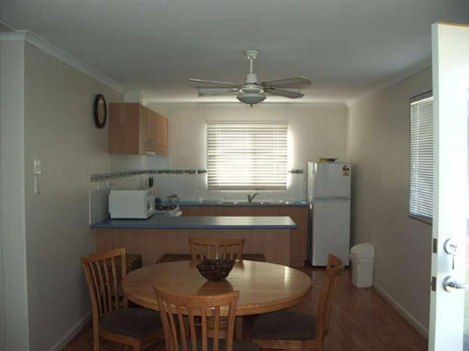 Hotel Busselton Holiday Village, Busselton, photo
