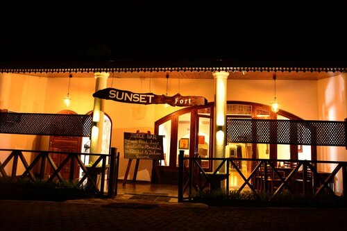 Гостиница Sunset Fort Hotel в Унаватуне