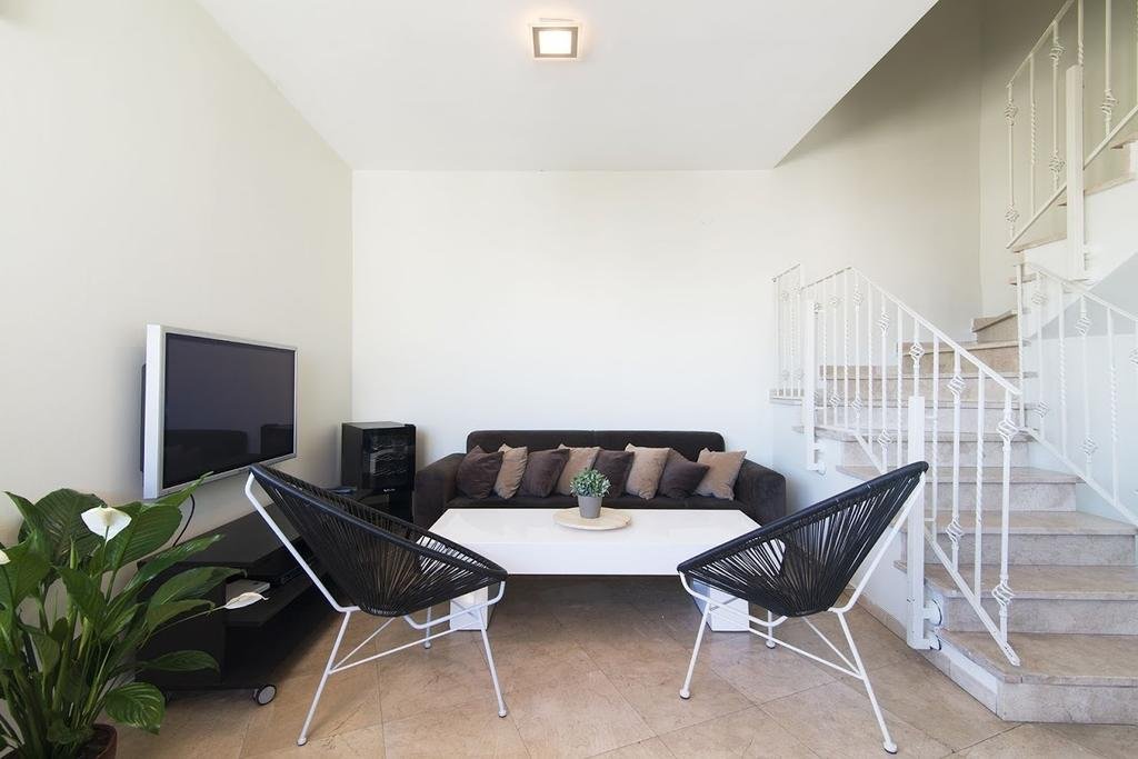 Фото Yirmiyahu Ben Yehuda 2Br Duplex