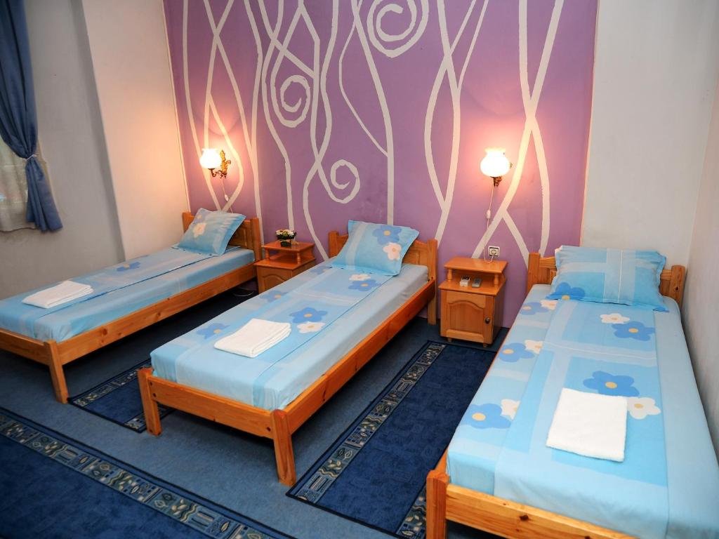 Фото Family Hotel Tangra
