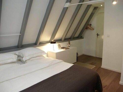Гостиница Sleep in Amsterdam B& x26; B в Амстердаме